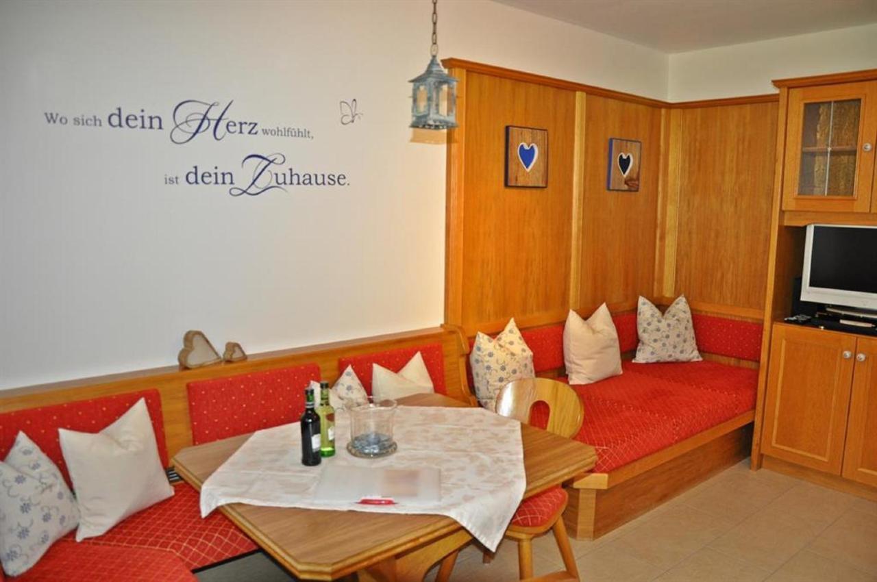 Gaestehaus Bergkristall วัลล์เกา ภายนอก รูปภาพ